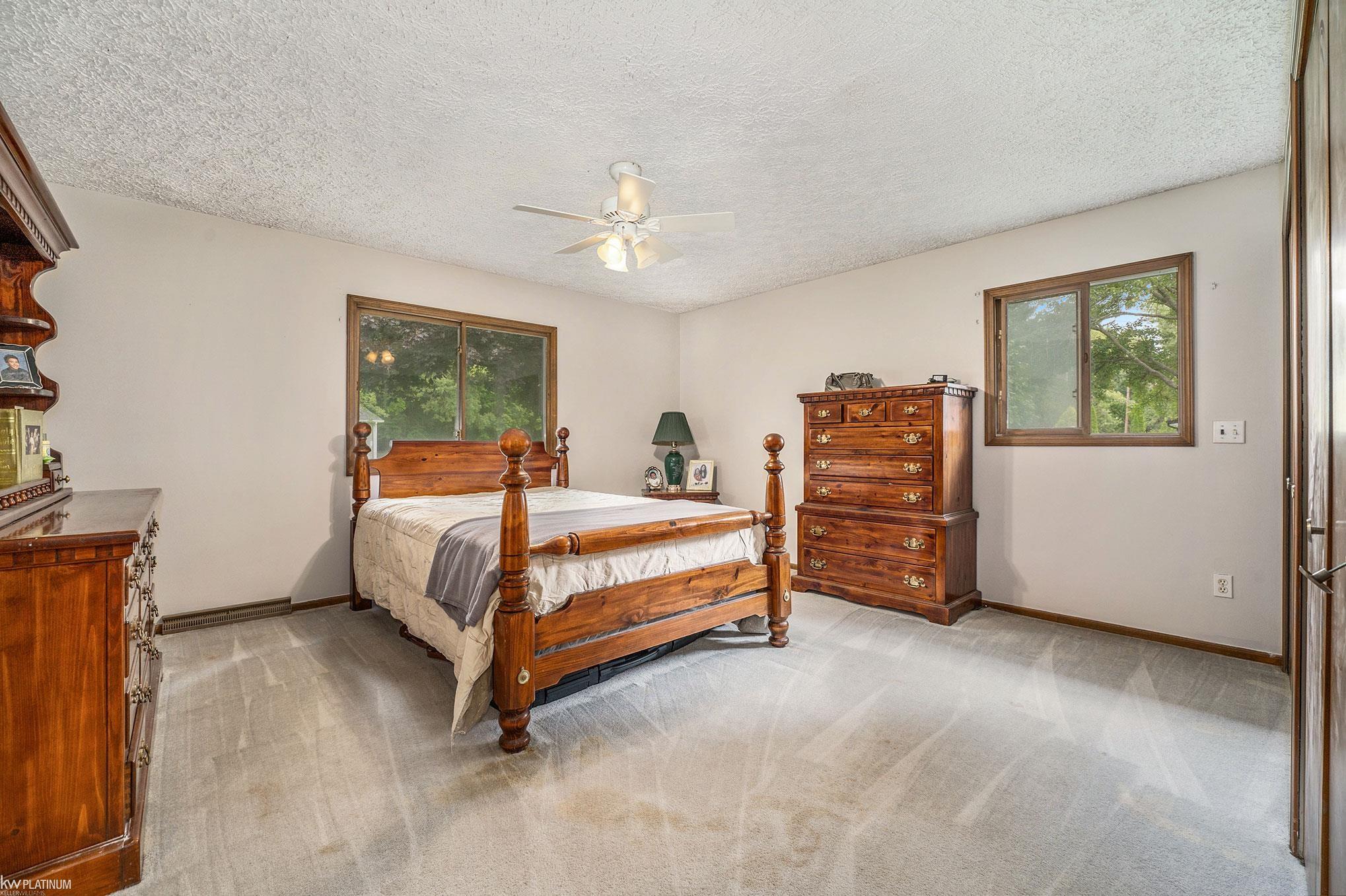 24585 Armada Ridge Road Armada, MI 48005 - Photo 13 of 29 50091502-12.JPG