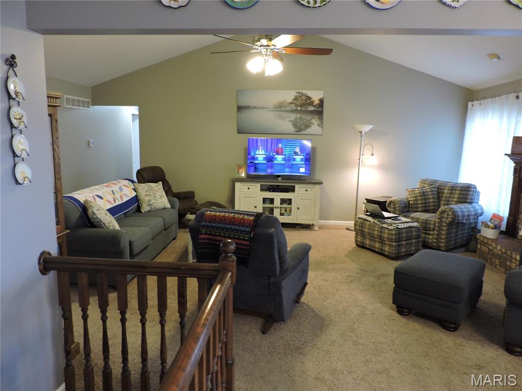 2140 Flatwoods Road O'Fallon, MO 63366 - Photo 13 of 58