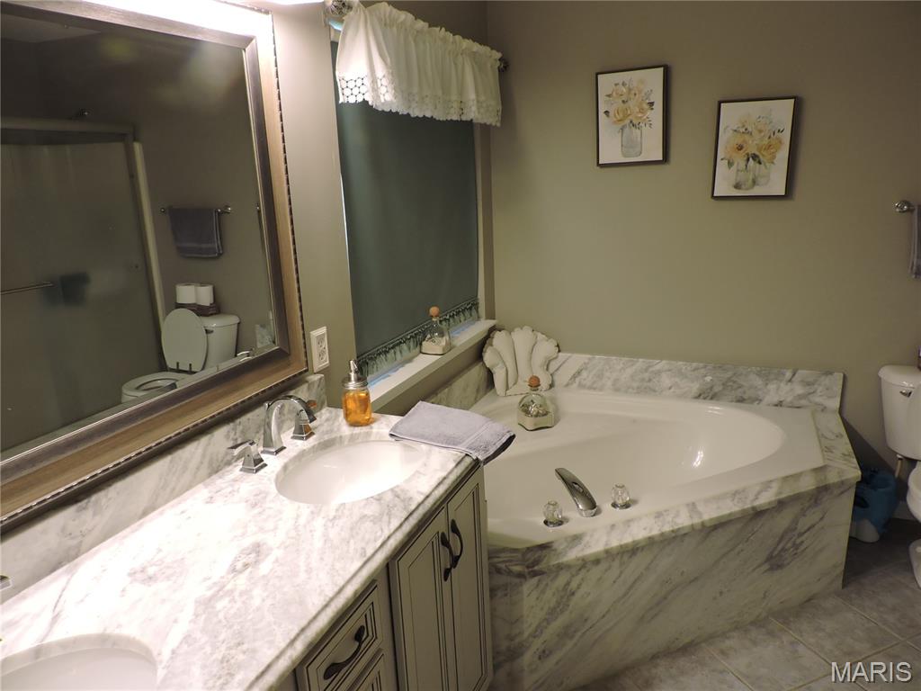 2140 Flatwoods Road O'Fallon, MO 63366 - Photo 23 of 58