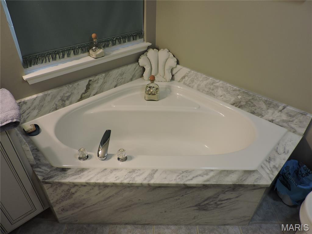 2140 Flatwoods Road O'Fallon, MO 63366 - Photo 26 of 58