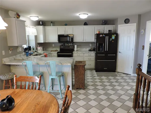 $635,000 | 2140 Flatwoods Road, O'Fallon, MO 63366