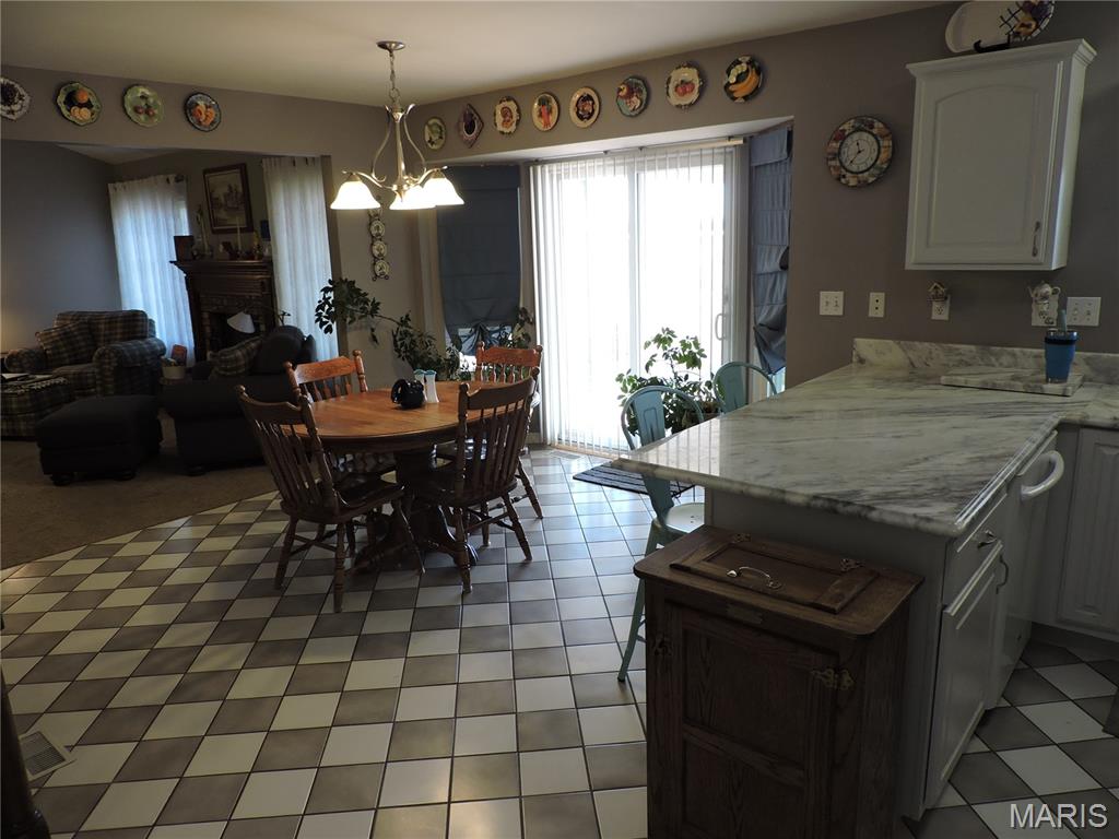 2140 Flatwoods Road O'Fallon, MO 63366 - Photo 10 of 58