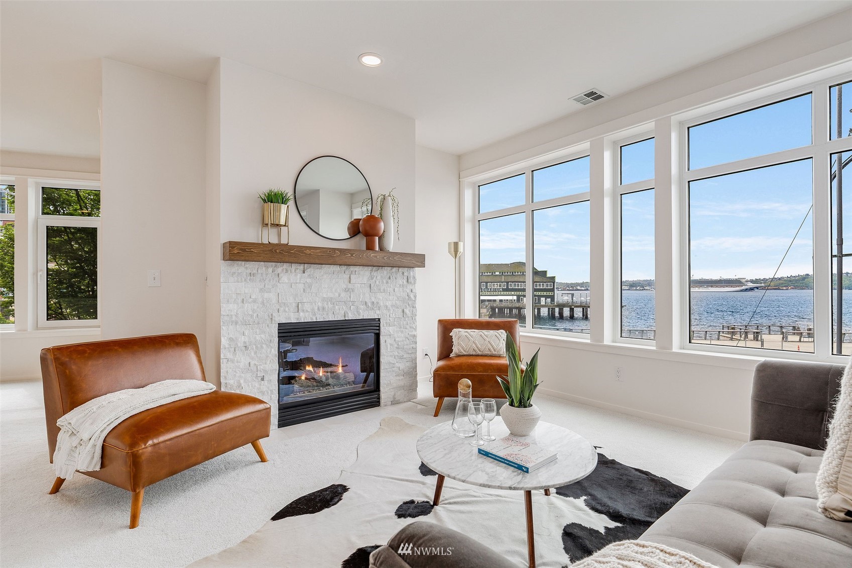 1900 Alaskan Way, Unit 207 Seattle, WA 98101 - Photo 1 of 38 Gallery Image 1