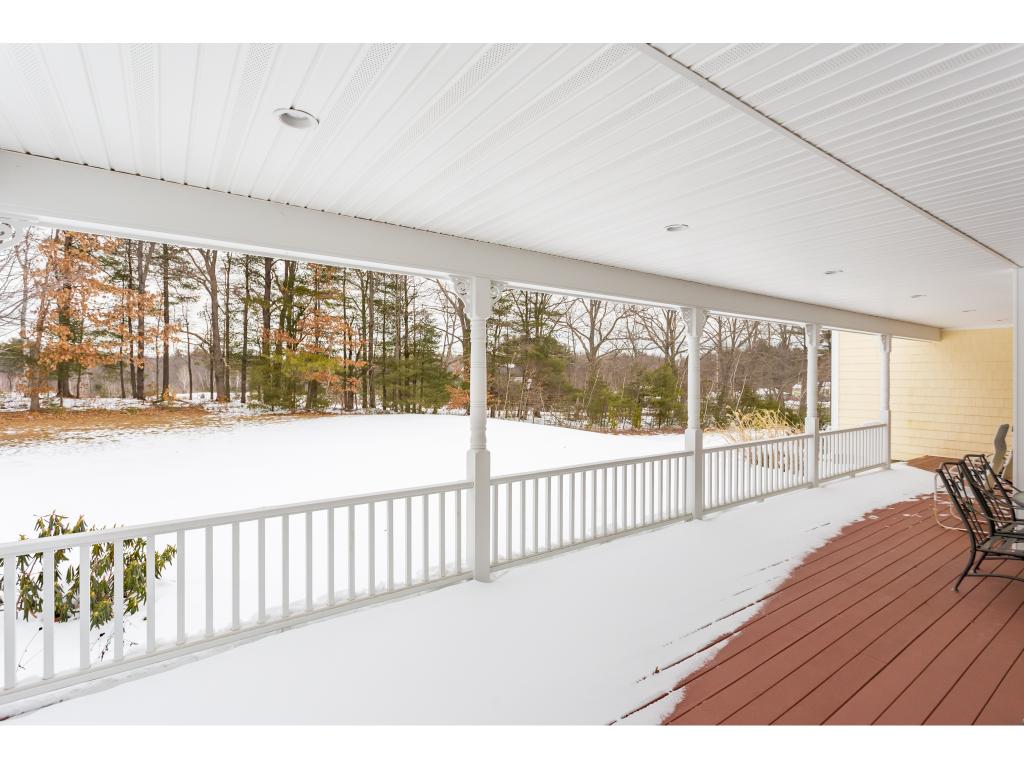 22 Wentworth Road Berwick, ME 03901 - Photo 6 of 35 Gallery Image 6