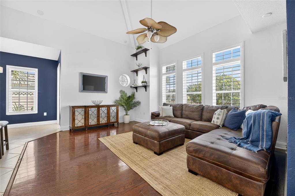 5536 Luminar Pointe Lane Apollo Beach, FL 33572 - Photo 17 of 96