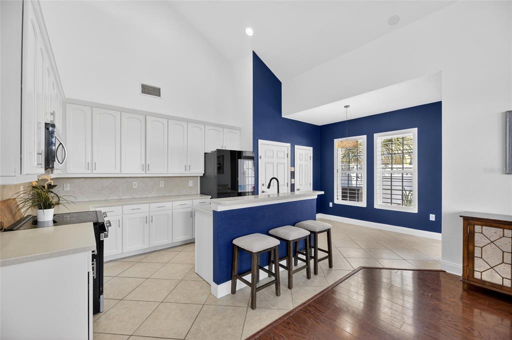 5536 Luminar Pointe Lane Apollo Beach, FL 33572 - Photo 21 of 96