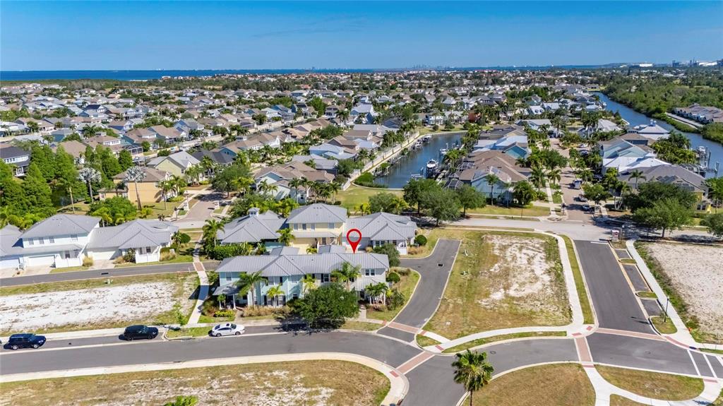 5536 Luminar Pointe Lane Apollo Beach, FL 33572 - Photo 4 of 96