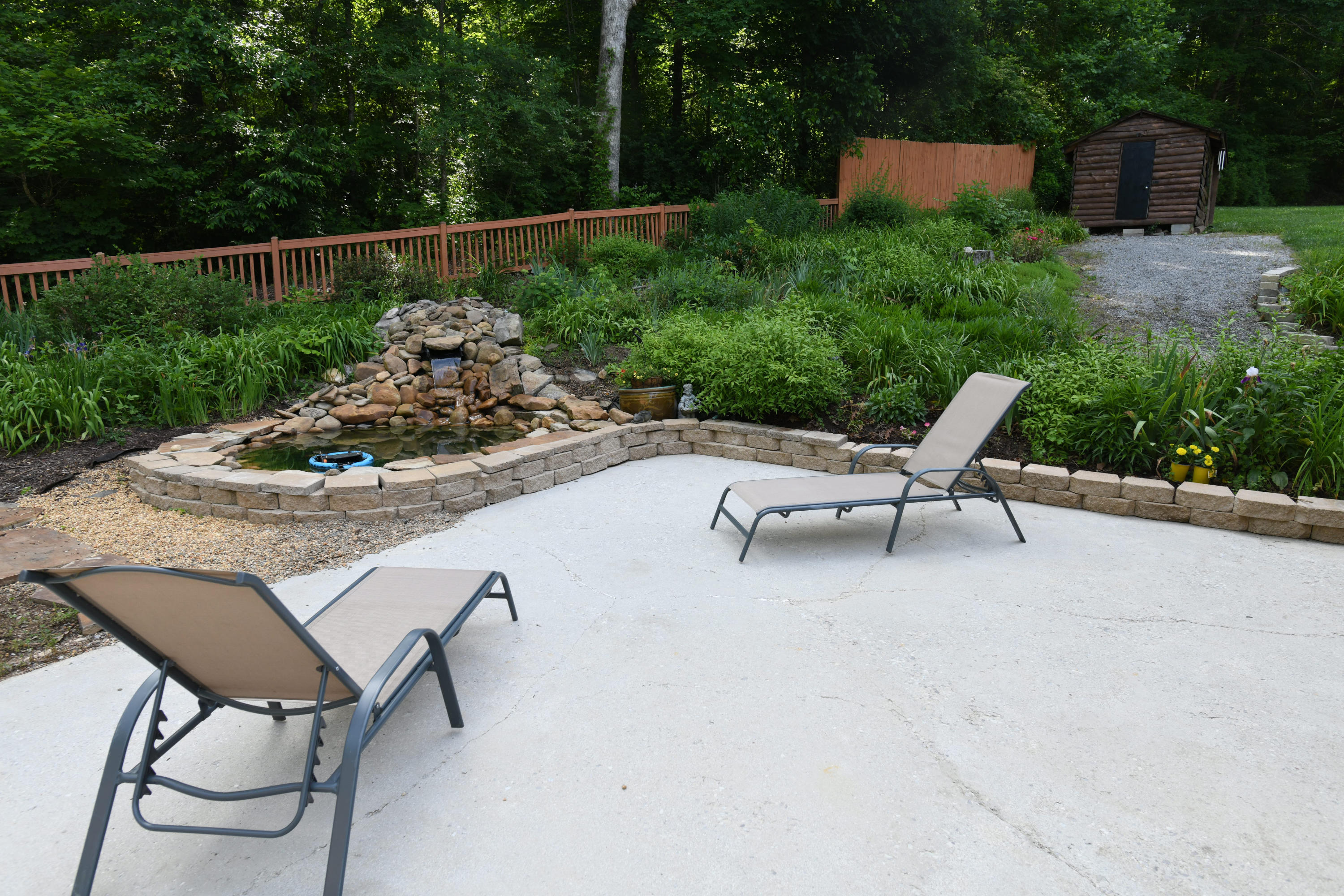 1223 Foust Carney Road Powell, TN 37849 - Photo 18 of 27 Private patio area
