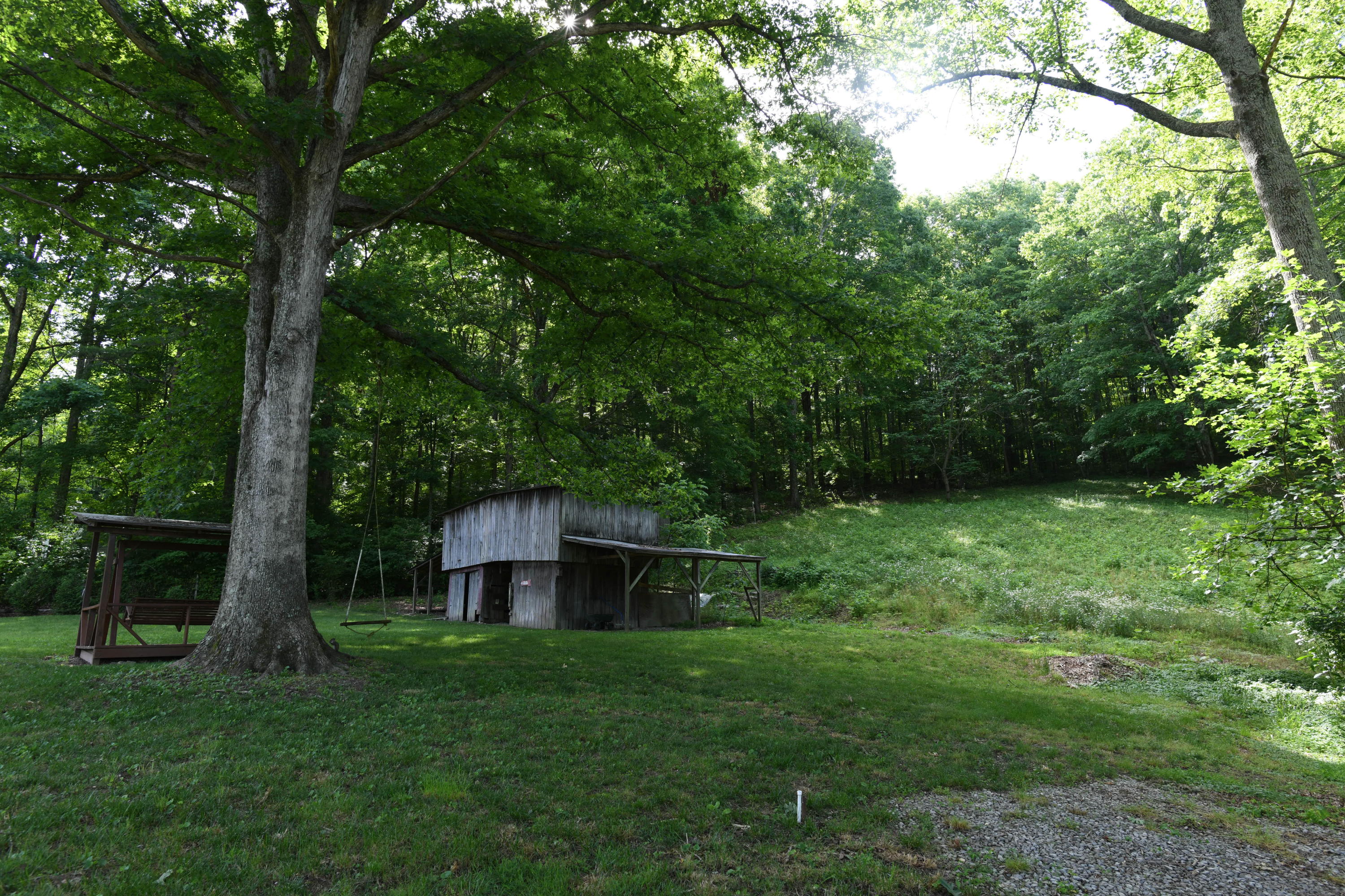 1223 Foust Carney Road Powell, TN 37849 - Photo 24 of 27 Barn