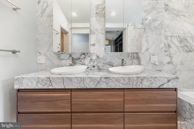 $685,000 | 112 England Run Lane, Fredericksburg, VA 22406