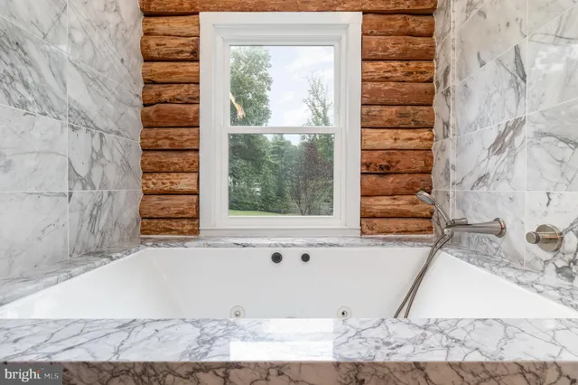 $685,000 | 112 England Run Lane, Fredericksburg, VA 22406