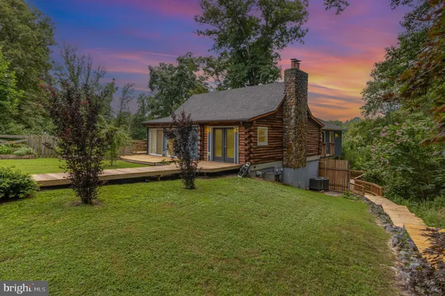 $685,000 | 112 England Run Lane, Fredericksburg, VA 22406