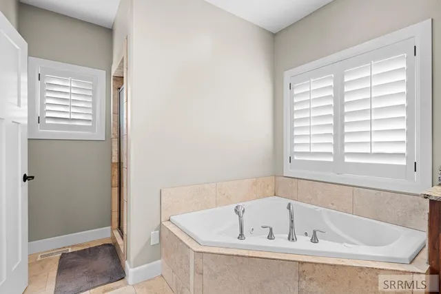 $925,000 | 6138 Pheasant Drive, Ammon, ID 83401