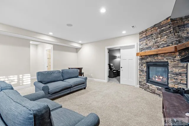 $925,000 | 6138 Pheasant Drive, Ammon, ID 83401