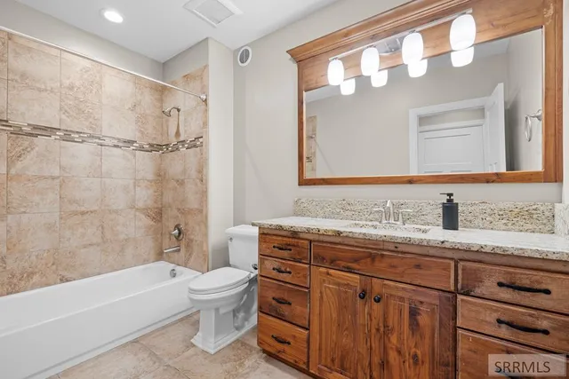 $925,000 | 6138 Pheasant Drive, Ammon, ID 83401