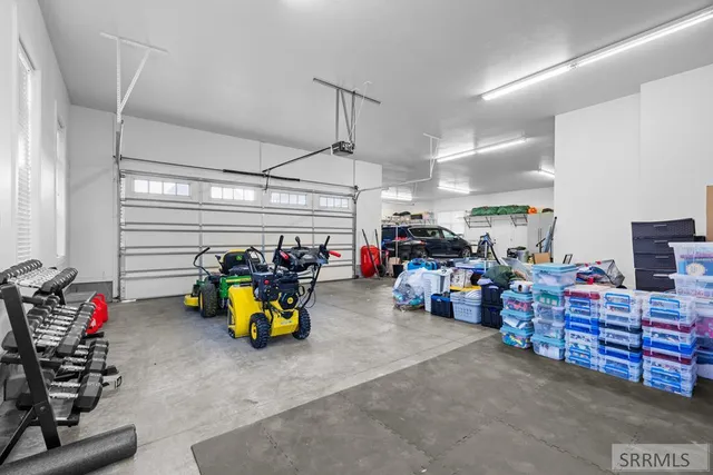 $925,000 | 6138 Pheasant Drive, Ammon, ID 83401