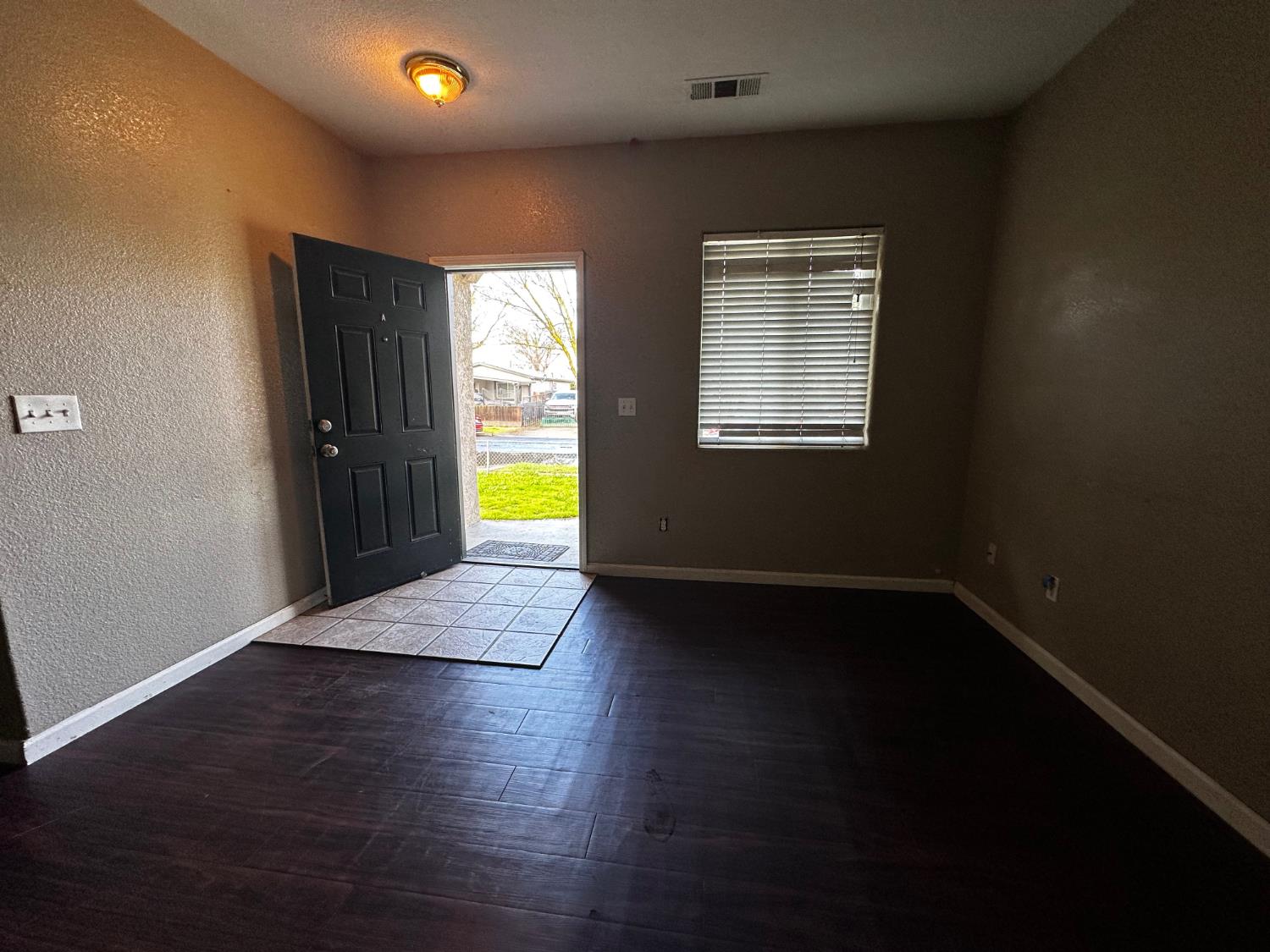 109 Rosemont Avenue Modesto, CA 95351 - Photo 5 of 20