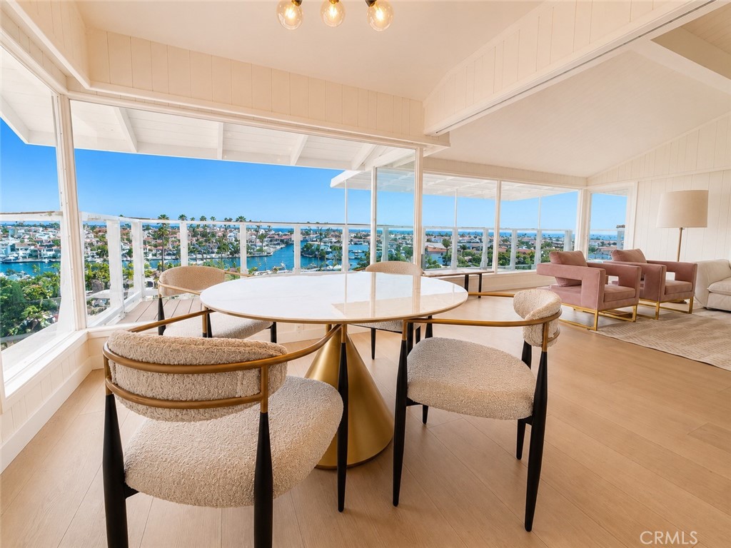 801 Kings Road Newport Beach, CA 92663 - Photo 4 of 9