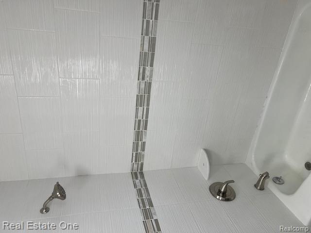 22767 Middlebelt Road Farmington Hills, MI 48336 - Photo 5 of 16