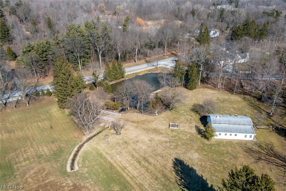 3030 Roundwood Road Hunting Valley, OH 44022 - Photo 5 of 35 View of barn and pond