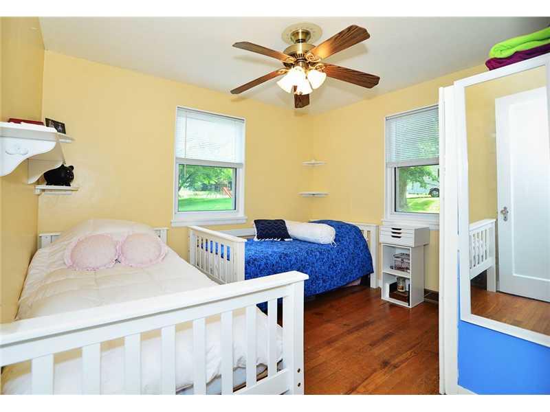 1144 Robinson Road Pittsburgh, PA 15237 - Photo 11 of 16 Bedroom.