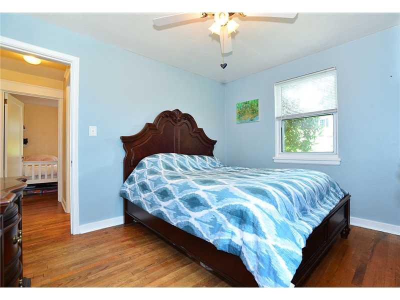 1144 Robinson Road Pittsburgh, PA 15237 - Photo 10 of 16 Master Bedroom.