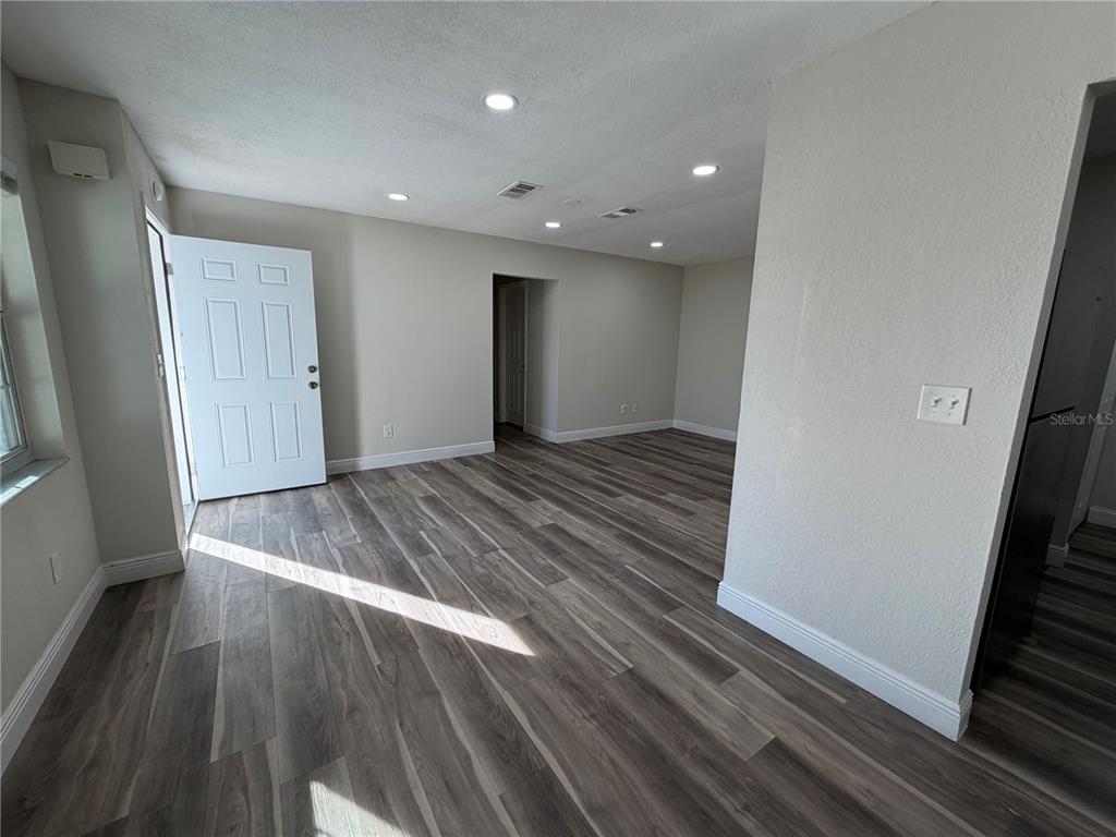 1244 London Avenue Spring Hill, FL 34606 - Photo 1 of 9