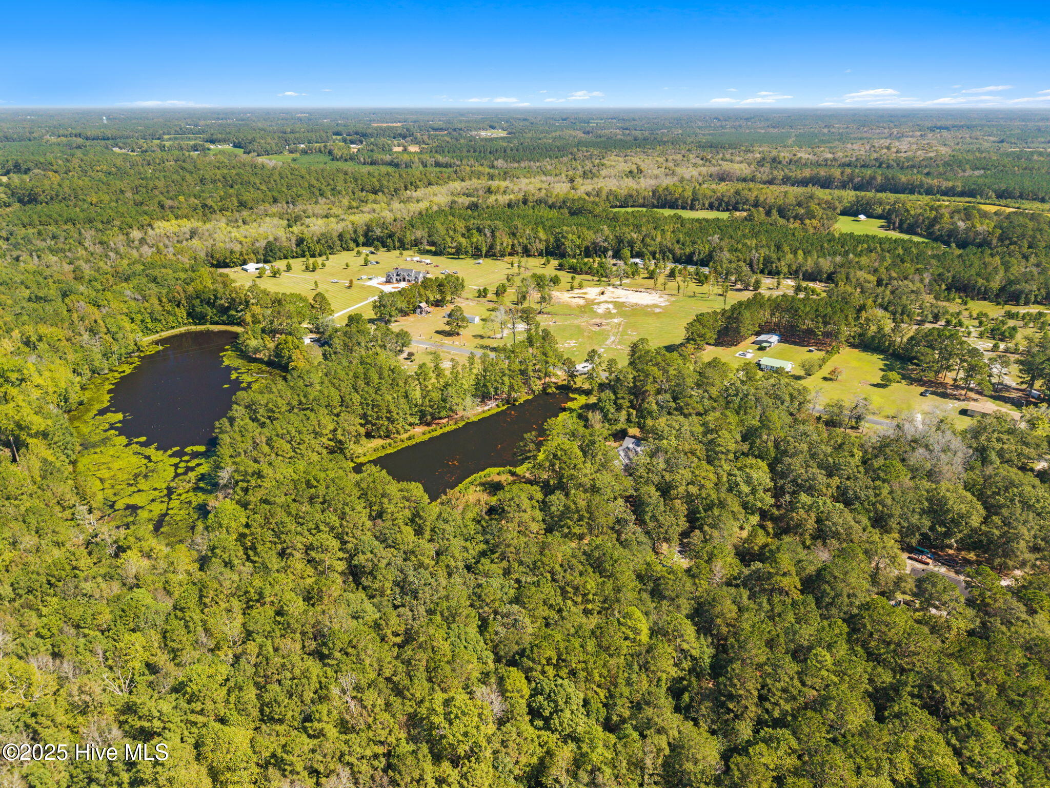 245 Spivey Road Tabor City, NC 28463 - Photo 6 of 33 24-web-or-mls-CamMediaLLC.com (7 of 26)