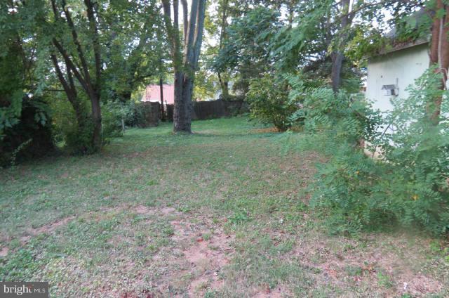 74 South Ralph Street Westminster, MD 21157 - Photo 2 of 4 Exterior (Rear)