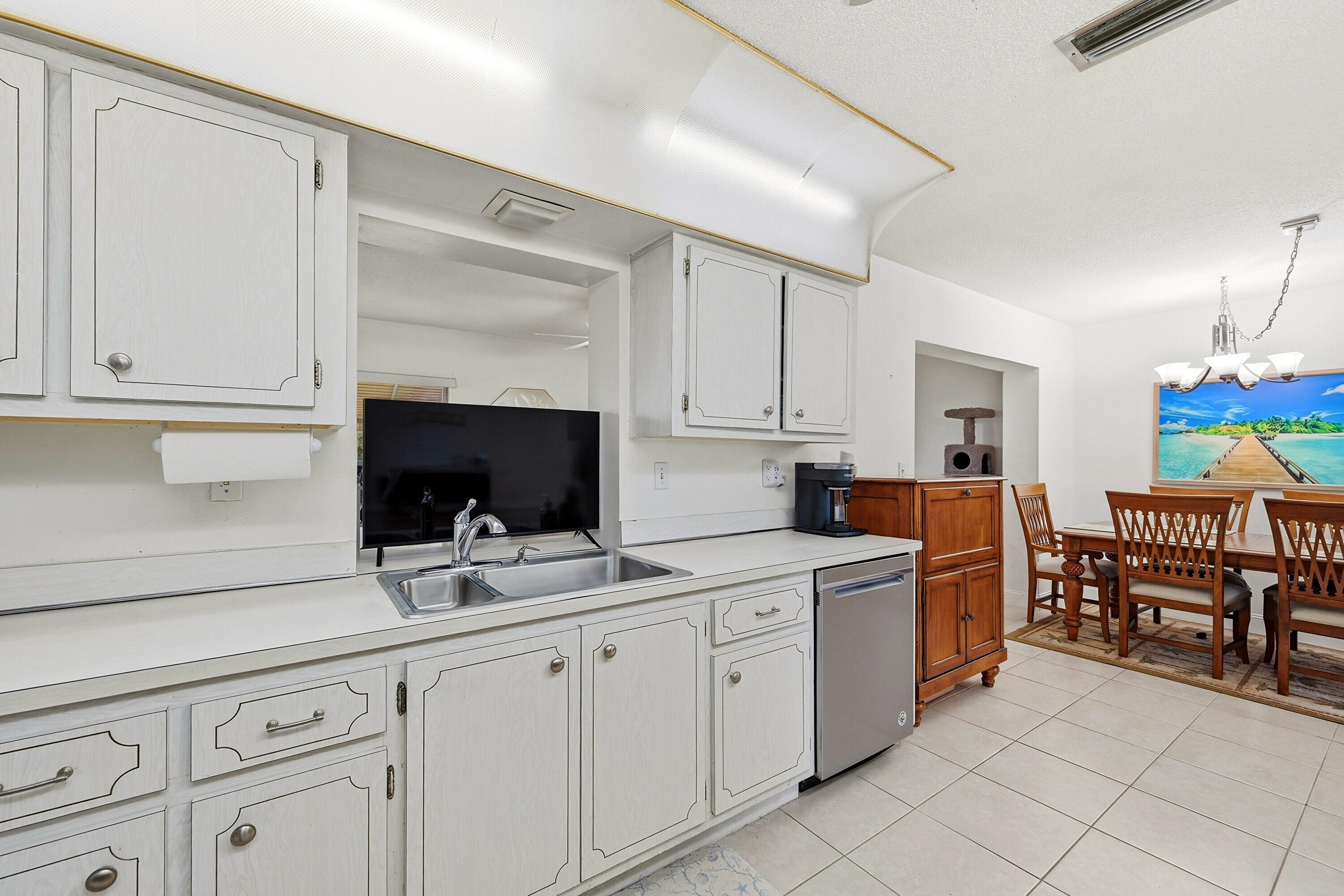 9505 Northwest 73rd Street Tamarac, FL 33321 - Photo 8 of 48 14_stl_7704