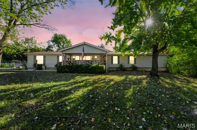 $185,000 | 6012 Isaac Way, Cedar Hill, MO 63016