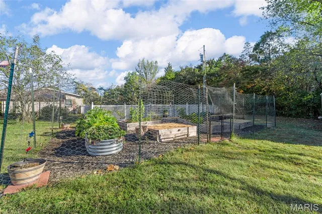 $185,000 | 6012 Isaac Way, Cedar Hill, MO 63016