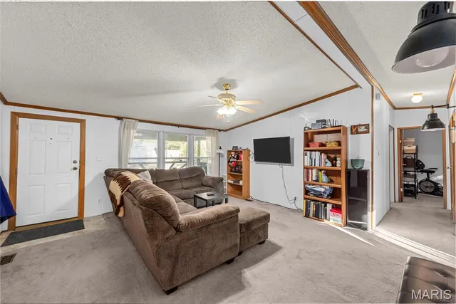 $185,000 | 6012 Isaac Way, Cedar Hill, MO 63016