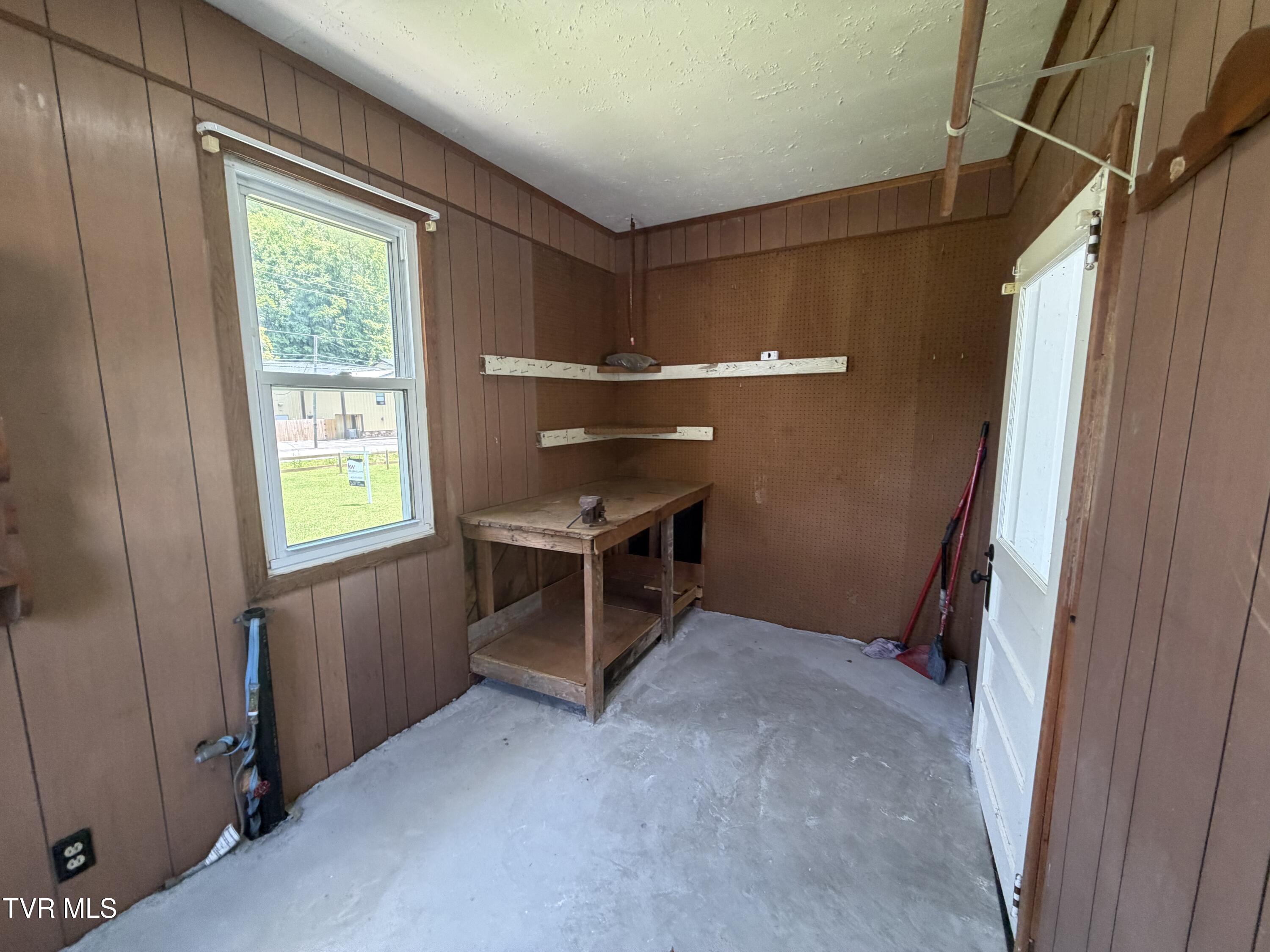 103 Commodore Avenue Elizabethton, TN 37643 - Photo 33 of 45 IMG_0712