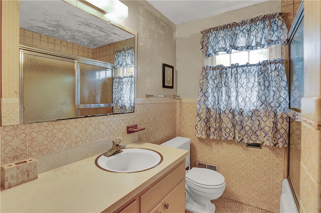 720 West Banta Road Indianapolis, IN 46217 - Photo 29 of 43 Gallery Image 29