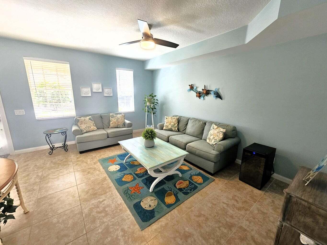 1935 Frederick Small Road Jupiter, FL 33458 - Photo 7 of 26 Living room