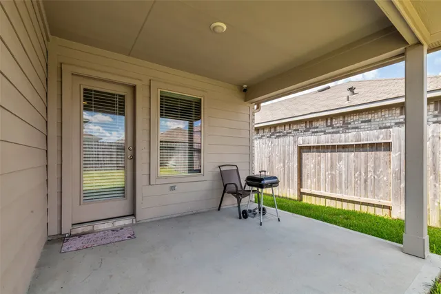 a view of house with garden