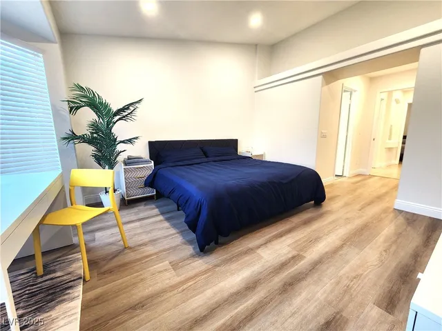 $3,000 | 7624 Glorietta Bay Court, Las Vegas, NV 89139