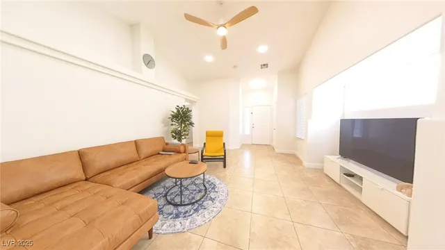 $3,000 | 7624 Glorietta Bay Court, Las Vegas, NV 89139