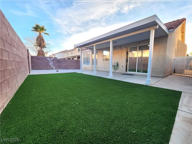 $3,000 | 7624 Glorietta Bay Court, Las Vegas, NV 89139