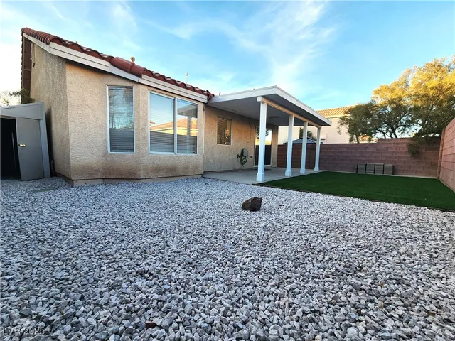 $3,000 | 7624 Glorietta Bay Court, Las Vegas, NV 89139