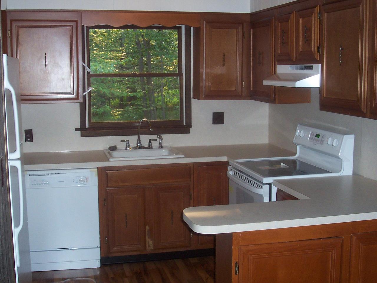 1155 Pine Tree Road Tobyhanna, PA 18466 - Photo 5 of 8 kitchen