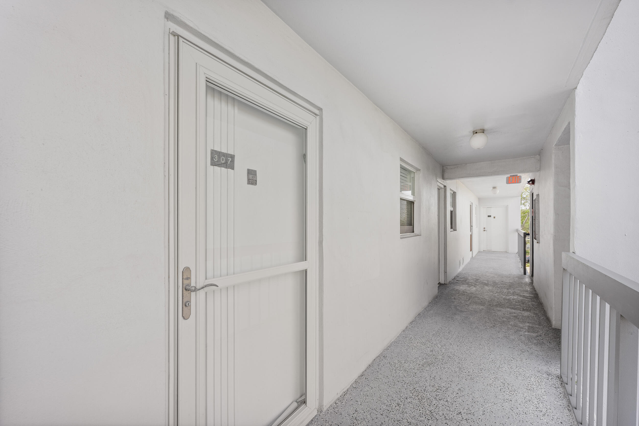 198 Northwest 67th Street, Unit 307 Boca Raton, FL 33487 - Photo 2 of 38 _jjl3777
