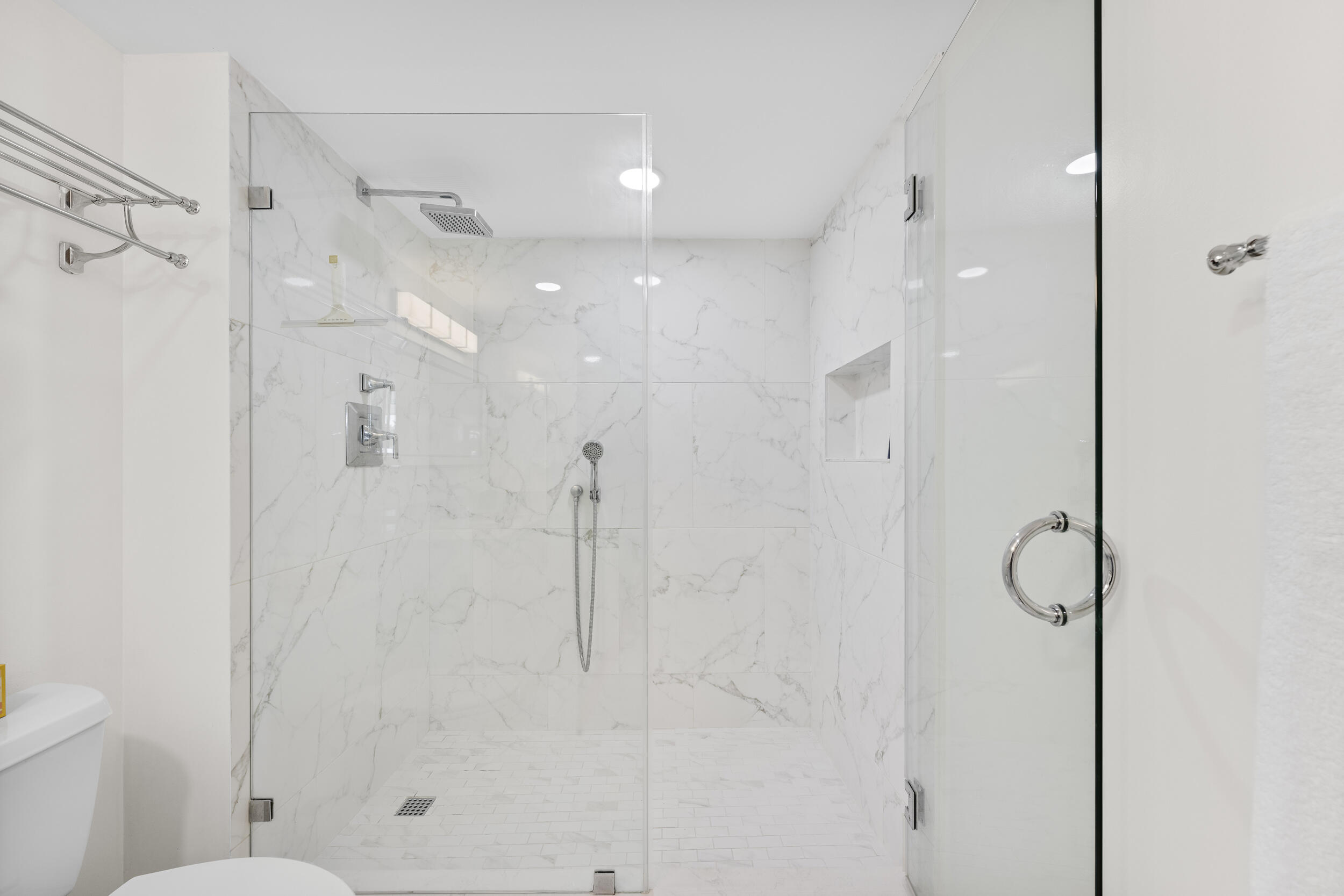 198 Northwest 67th Street, Unit 307 Boca Raton, FL 33487 - Photo 22 of 38 _jjl3862