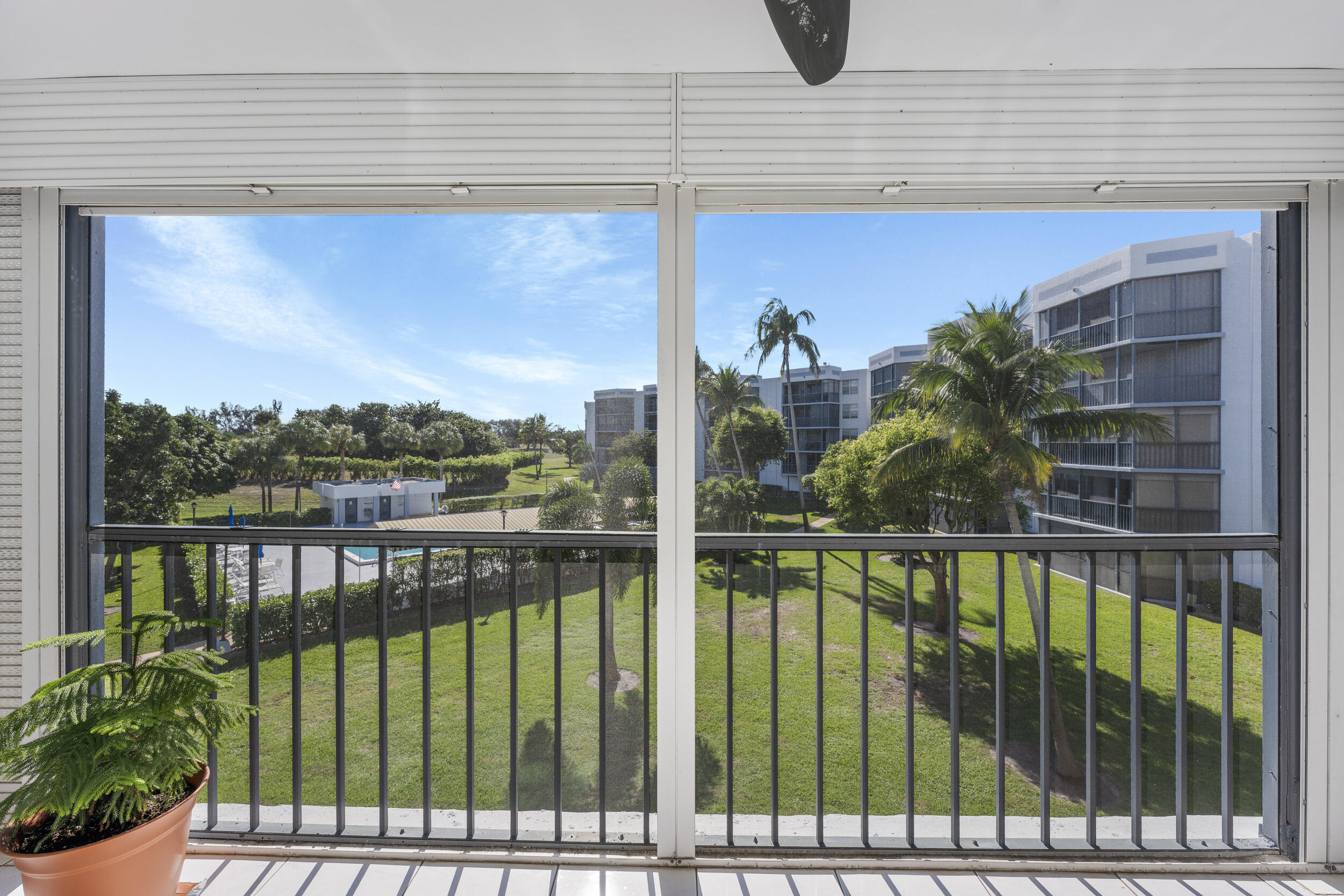 198 Northwest 67th Street, Unit 307 Boca Raton, FL 33487 - Photo 26 of 38 _jjl3877