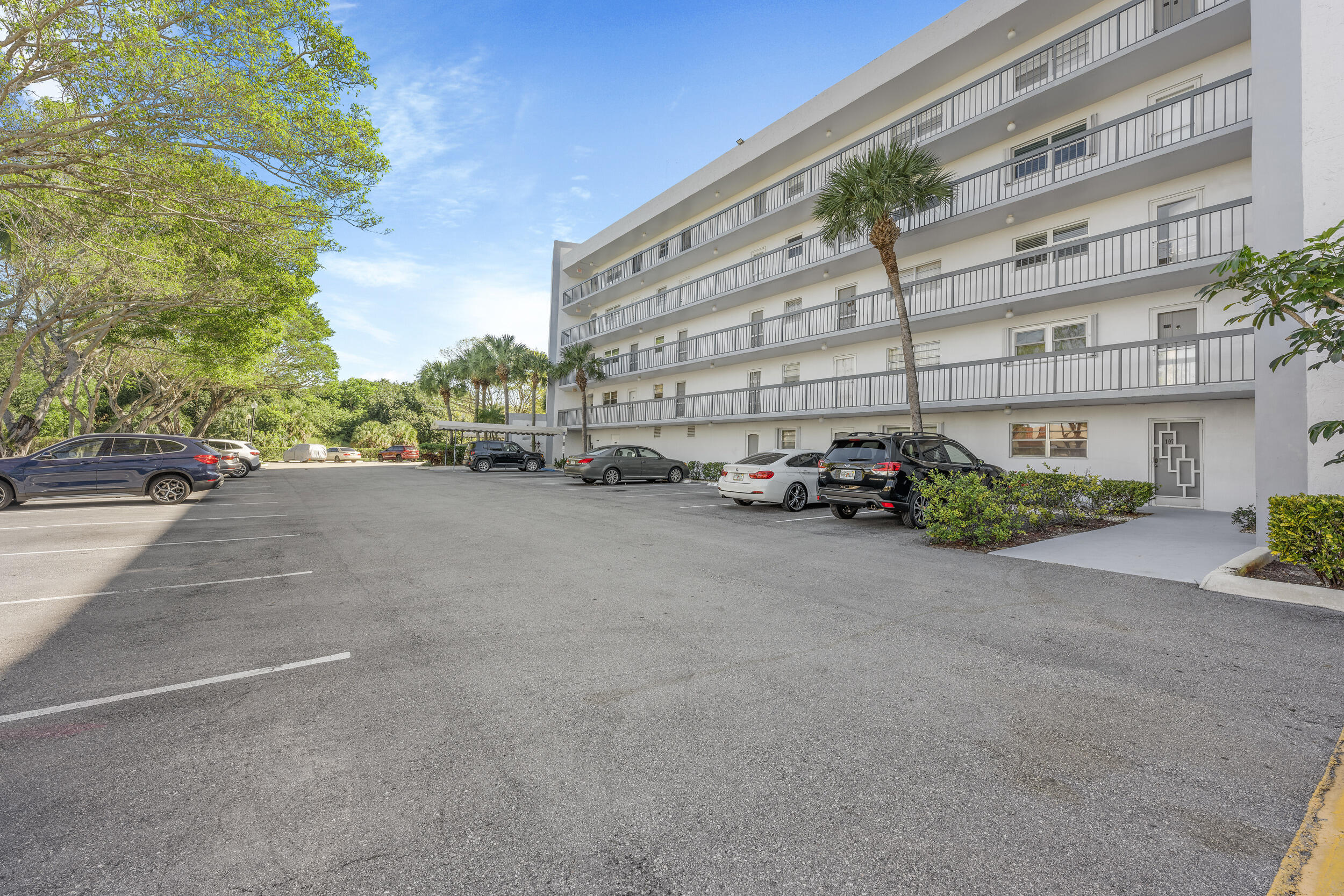 198 Northwest 67th Street, Unit 307 Boca Raton, FL 33487 - Photo 32 of 38 _jjl3902