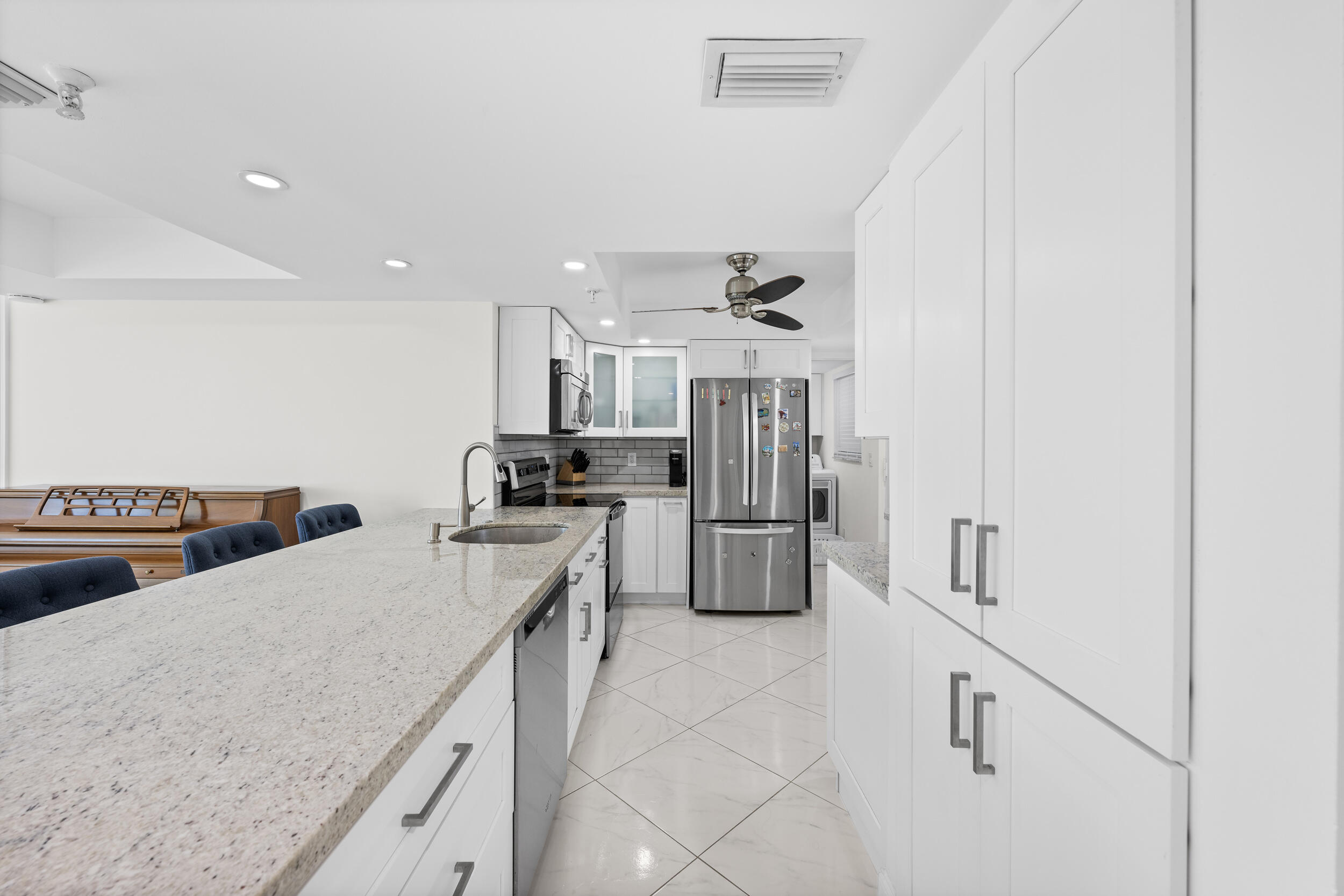 198 Northwest 67th Street, Unit 307 Boca Raton, FL 33487 - Photo 5 of 38 _jjl3797