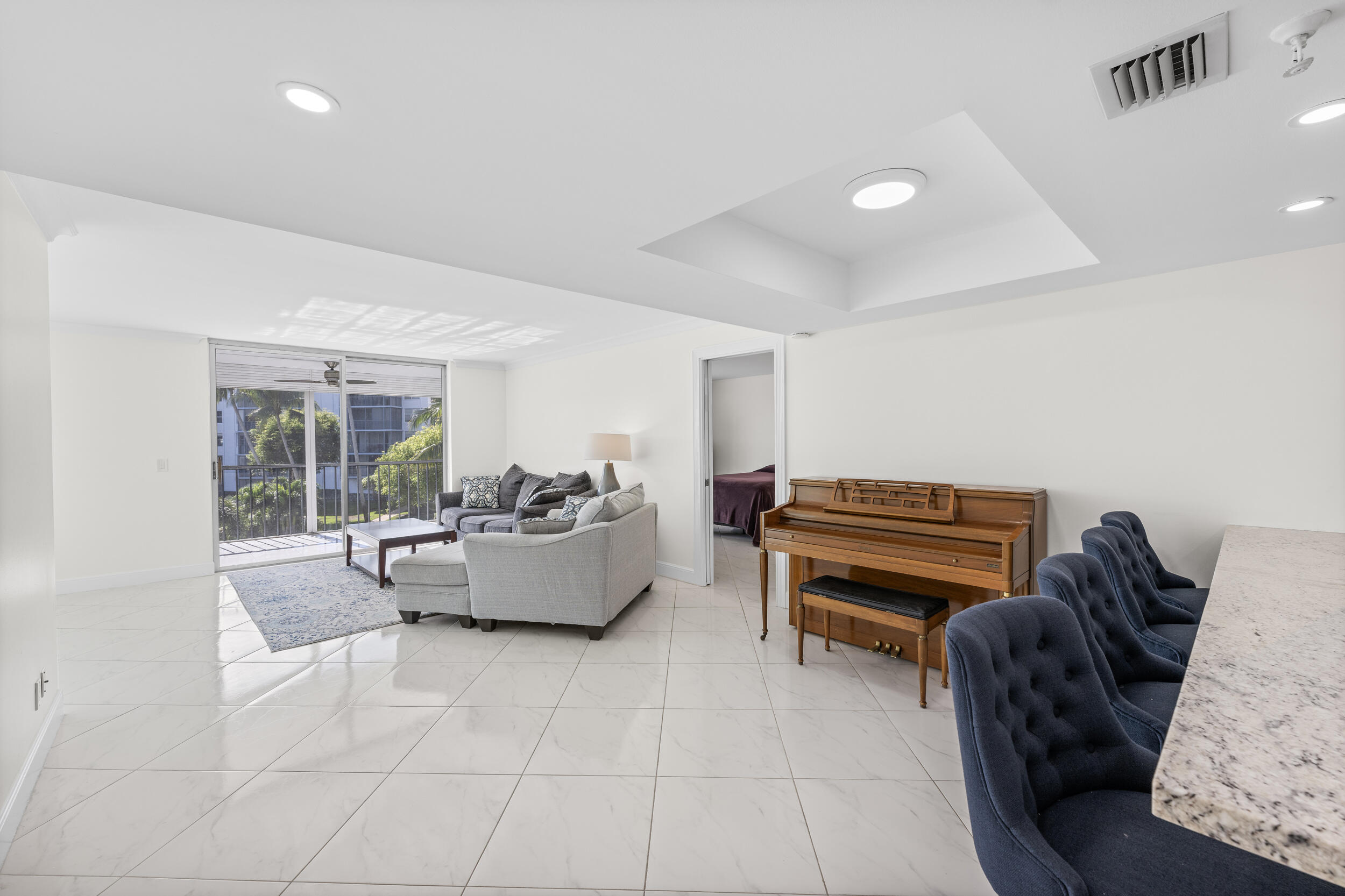198 Northwest 67th Street, Unit 307 Boca Raton, FL 33487 - Photo 9 of 38 _jjl3817