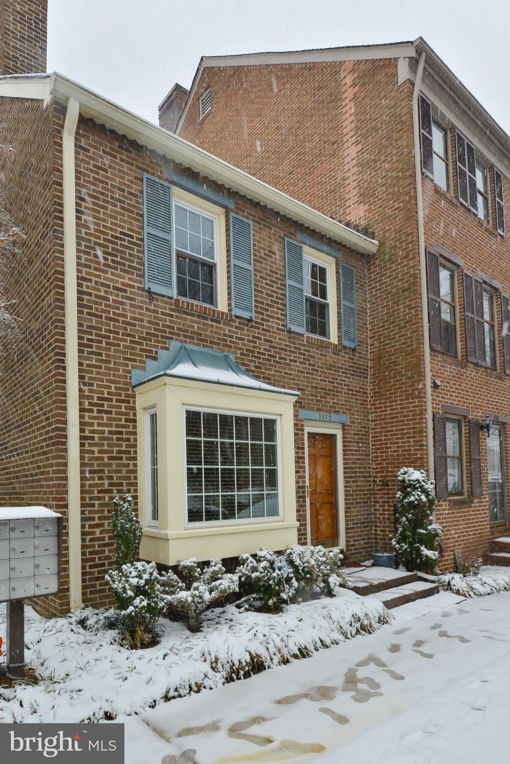1115 Portner Road Alexandria, VA 22314 - Photo 1 of 30 Exterior (Front)