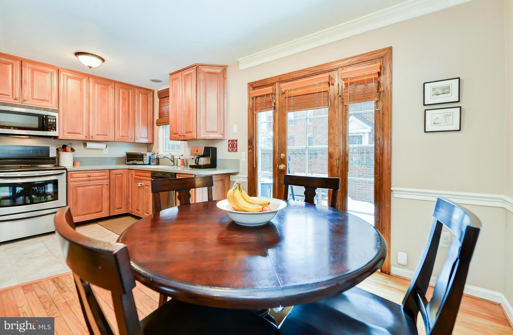 1115 Portner Road Alexandria, VA 22314 - Photo 11 of 30 Kitchen
